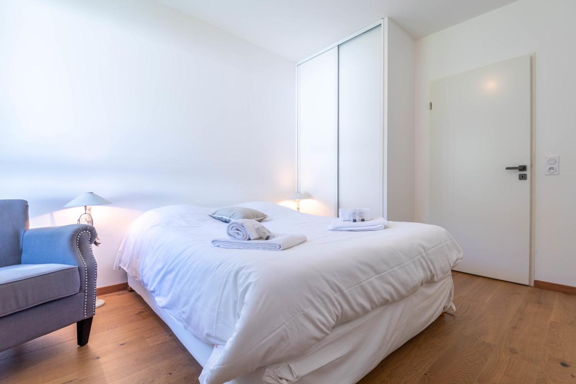 Kandinsky Furnished Flat